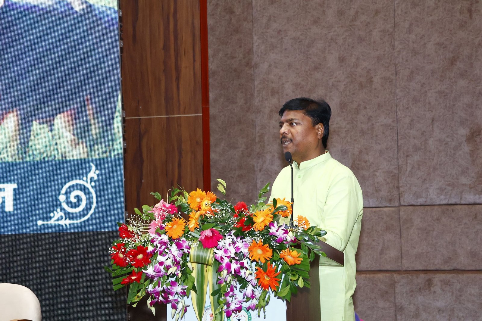 KEDAR KASHYAP MINISTER