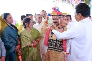arun saw, dy cm cg
