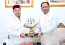 मुख्यमंत्री विष्णुदेव साय से कर्नाटक के राज्यपाल थावरचंद गहलोत ने की भेंट