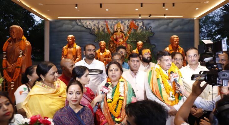 रूपकुमारी चौधरी और दीपक म्हस्के भाजपा प्रदेश कार्यालय रायपुर