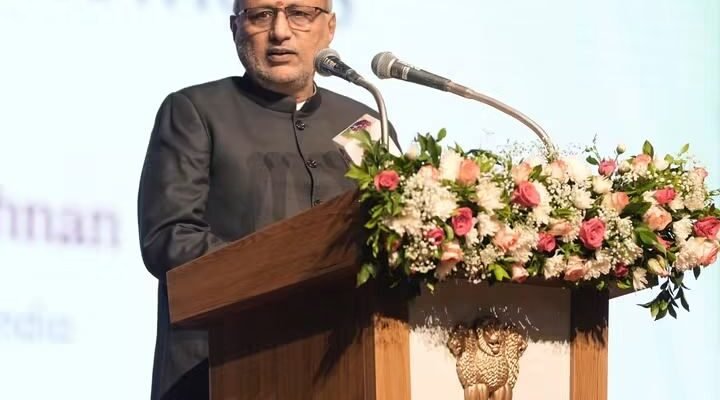 इरोड में कार्यक्रम को संबोधित करते उपराष्ट्रपति सीपी राधाकृष्णन