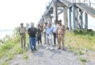 महानदी में बढ़ते जलस्तर को लेकर प्रशासन अलर्ट, शिवरीनारायण में बैराज-पुल का निरीक्षण